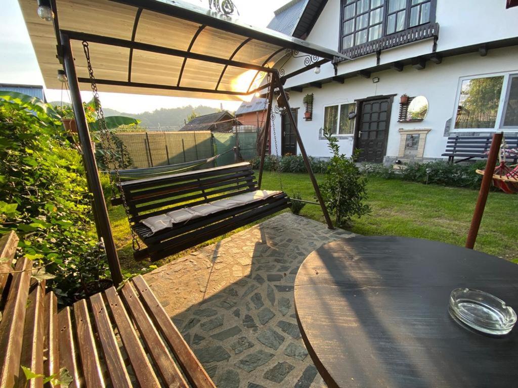 Casa Diana-Maria Apartment Curtea De Arges Exterior photo