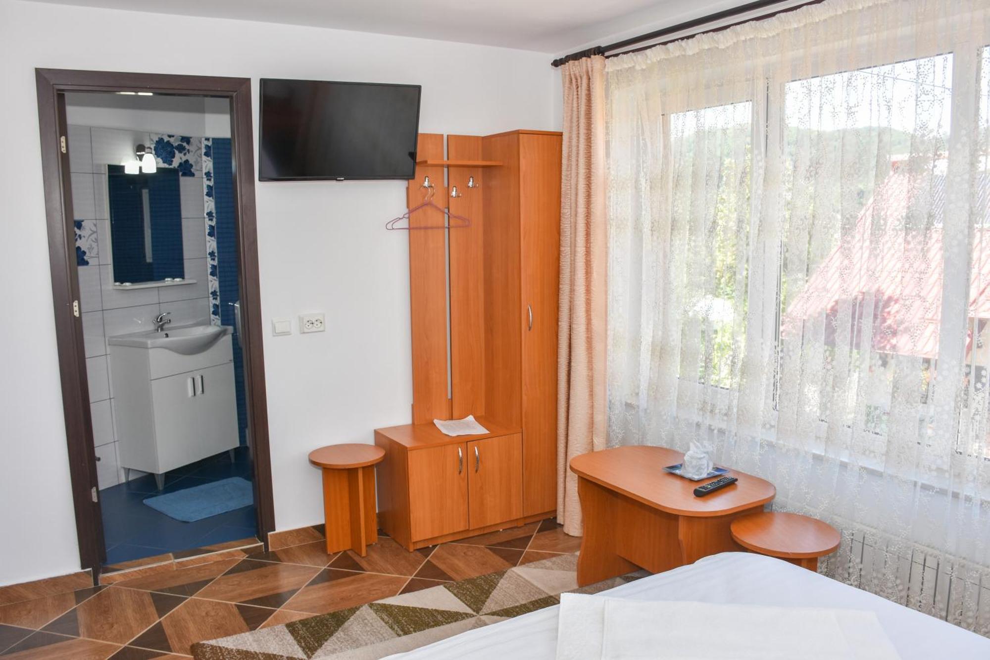 Casa Diana-Maria Apartment Curtea De Arges Exterior photo